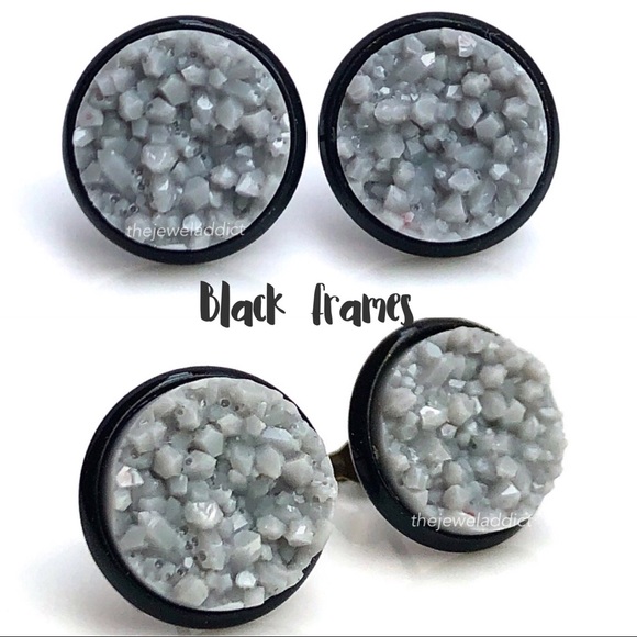 3 for 15🎀light grey chunky faux druzy studs - Picture 7 of 11